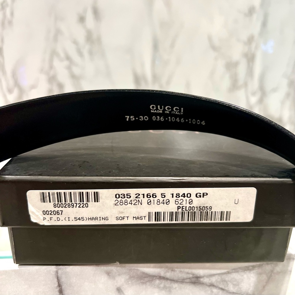 Authentic Gucci Black Leather Belt - Picture 5 of 8